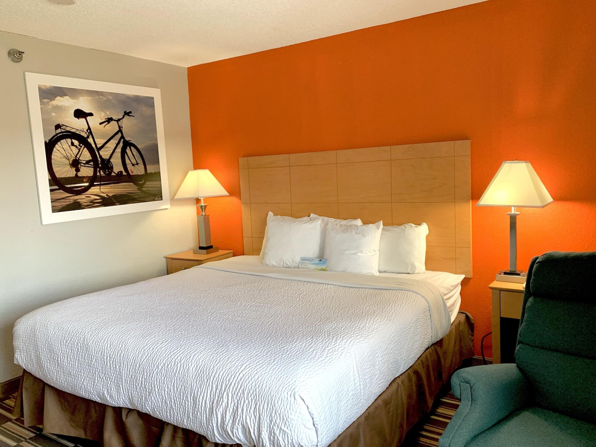 Days Inn By Wyndham Racine/Sturtevant Exterior photo
