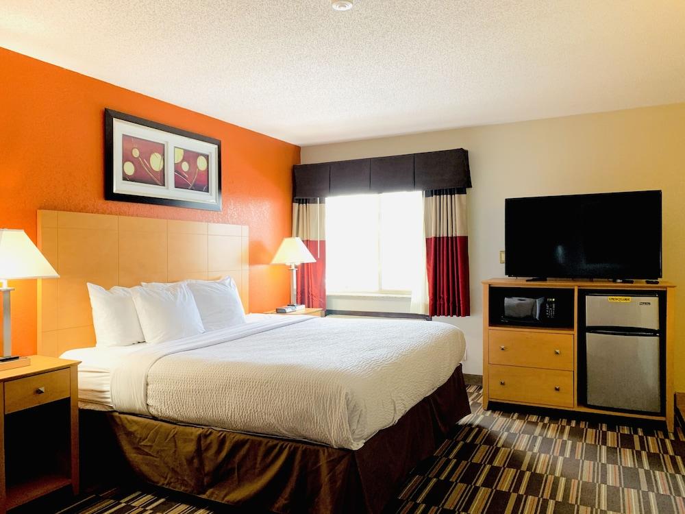 Days Inn By Wyndham Racine/Sturtevant Exterior photo