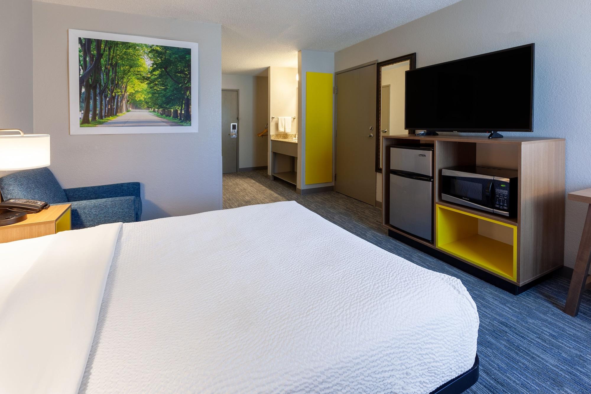 Days Inn By Wyndham Racine/Sturtevant Exterior photo